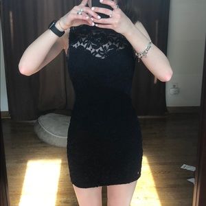 Body con lace dress